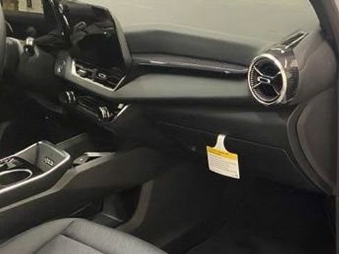 New 2026 Chevrolet Equinox LT w/ Convenience Package II AWD/4WD image 24
