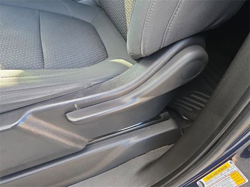 Used 2020 Chevrolet Silverado 1500 Custom w/ Custom Value Package image 17