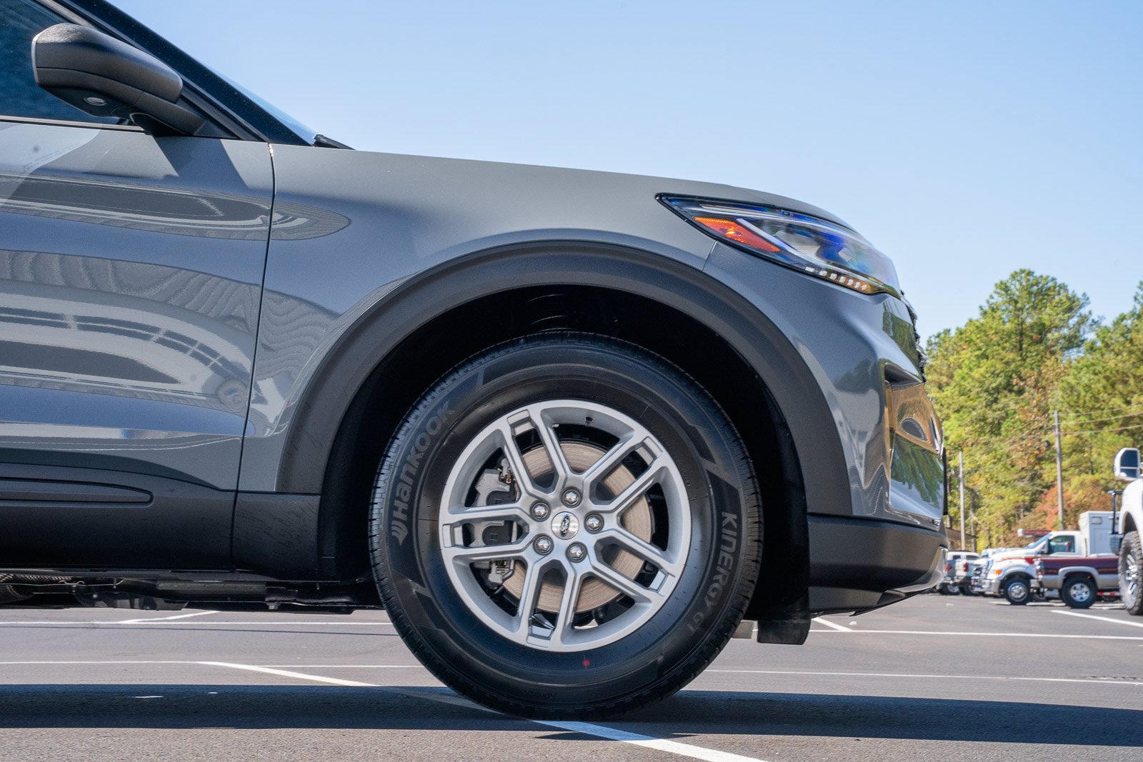 New 2027 Ford Explorer Active w/ Active Comfort Package RWD image 6
