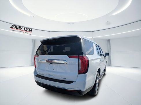 Used 2024 GMC Yukon SLT image 2