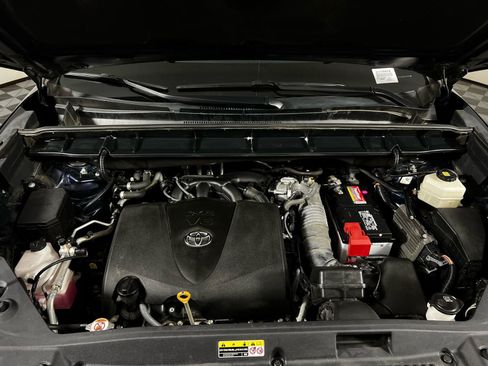 Certified 2021 Toyota Highlander XSE image 9