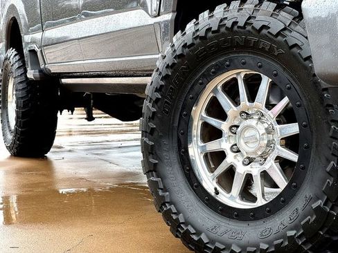 Used 2023 Ford F350 Platinum w/ Tremor Off-Road Package image 6