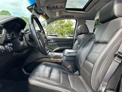 Used 2019 GMC Yukon XL Denali w/ Denali Ultimate Package AWD/4WD image 44