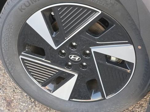 New 2025 Hyundai Ioniq 5 SEL image 19