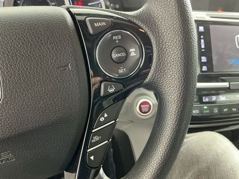 Used 2016 Honda Accord EX image 27