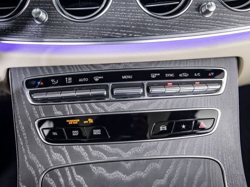 Used 2021 Mercedes-Benz E 53 AMG 4MATIC Sedan image 29