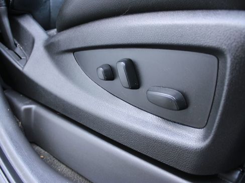 Used 2018 GMC Sierra 1500 SLT image 30