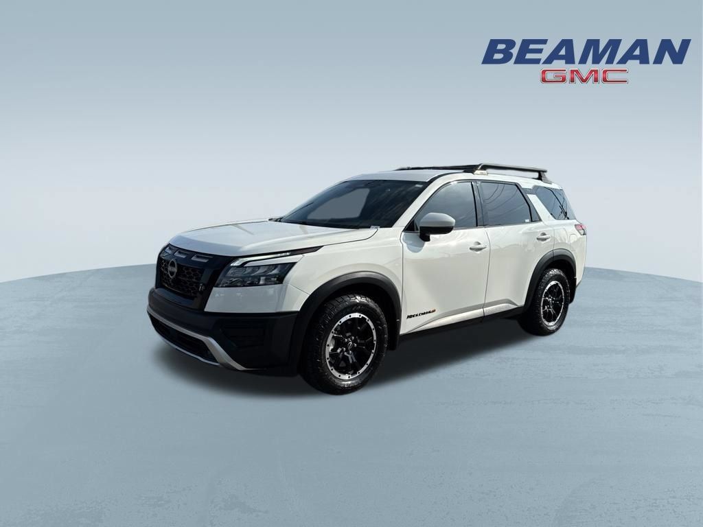 Used 2025 Nissan Pathfinder Rock Creek AWD/4WD image 3