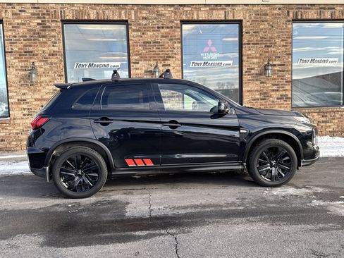 Used 2020 Mitsubishi Outlander Sport Black Edition image 6