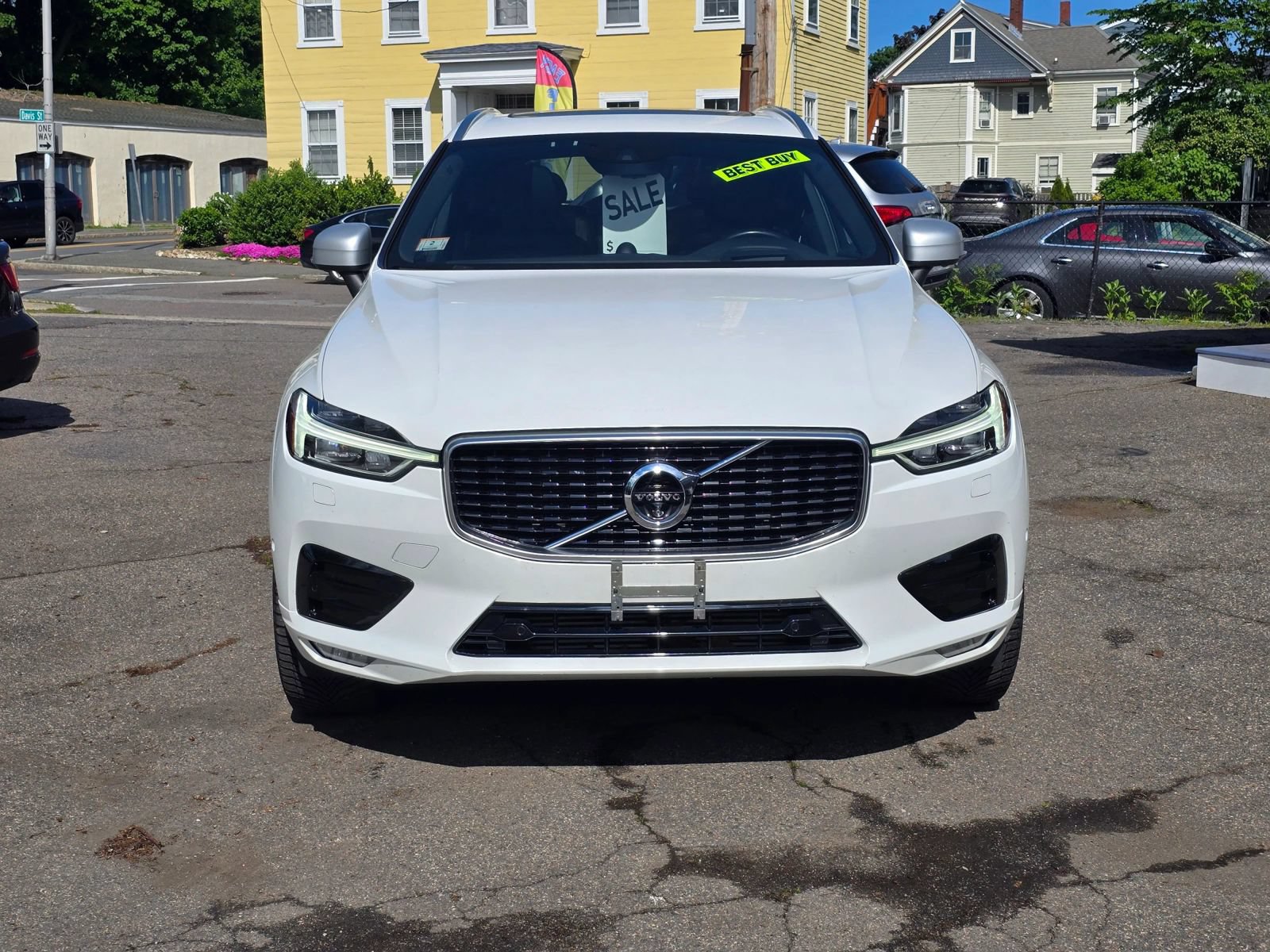 Used 2019 Volvo XC60 T6 R-Design w/ Protection Package Premier AWD/4WD image 3