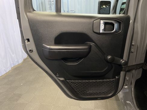 Certified 2021 Jeep Wrangler Unlimited Sport image 21