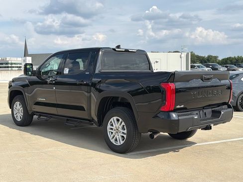 New 2026 Toyota Tundra SR5 AWD/4WD image 3