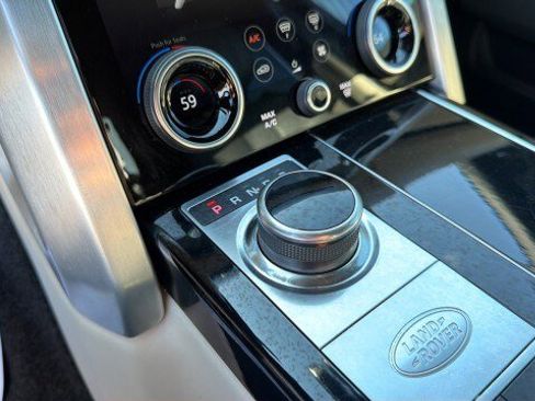 Used 2021 Land Rover Range Rover P525 Westminster Edition LWB image 22
