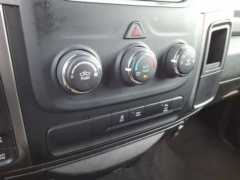 Certified 2024 RAM 1500 Warlock AWD/4WD image 19
