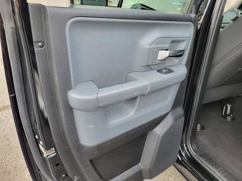 Used 2024 RAM 1500 Classic SLT AWD/4WD image 22