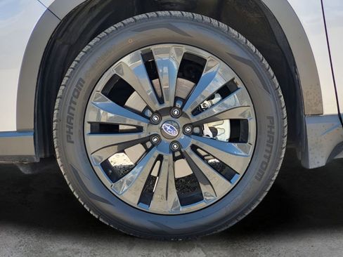 Used 2022 Subaru Ascent Onyx Edition image 9