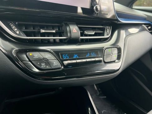 Used 2019 Toyota C-HR XLE image 26