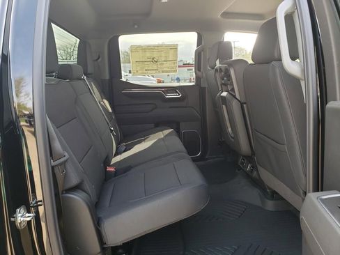 New 2026 Chevrolet Silverado 1500 LT w/ Z71 Off-Road Package image 16