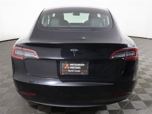 Used 2023 Tesla Model 3 Standard Range image 13