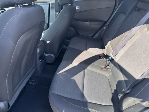 Used 2023 Hyundai Kona SEL w/ Convenience Package AWD/4WD image 9