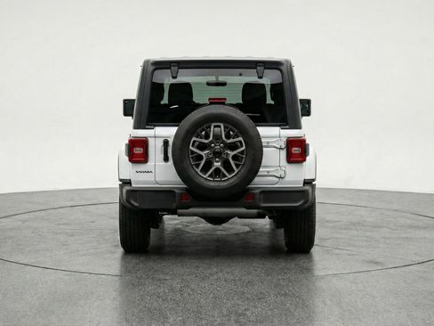Used 2025 Jeep Wrangler Sport S image 7