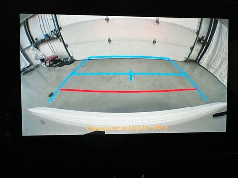 Used 2025 Toyota Corolla LE image 35