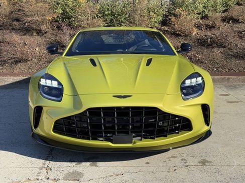 New 2025 Aston Martin V8 Vantage Coupe image 7
