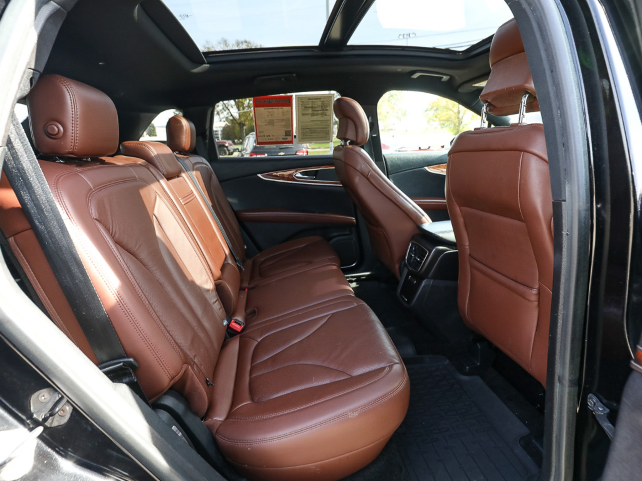 Used 2017 Lincoln MKX Reserve w/ Lincoln MKX Climate Package AWD/4WD image 23