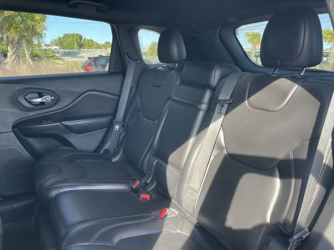 Used 2019 Jeep Cherokee High Altitude image 11