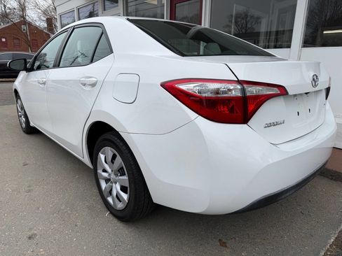 Used 2016 Toyota Corolla LE image 3