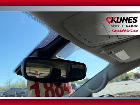 Used 2023 Chrysler Voyager LX FWD image 24