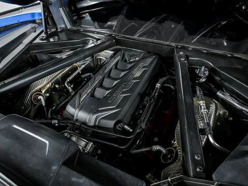 Used 2022 Chevrolet Corvette Stingray Coupe w/ Z51 Performance Package image 17