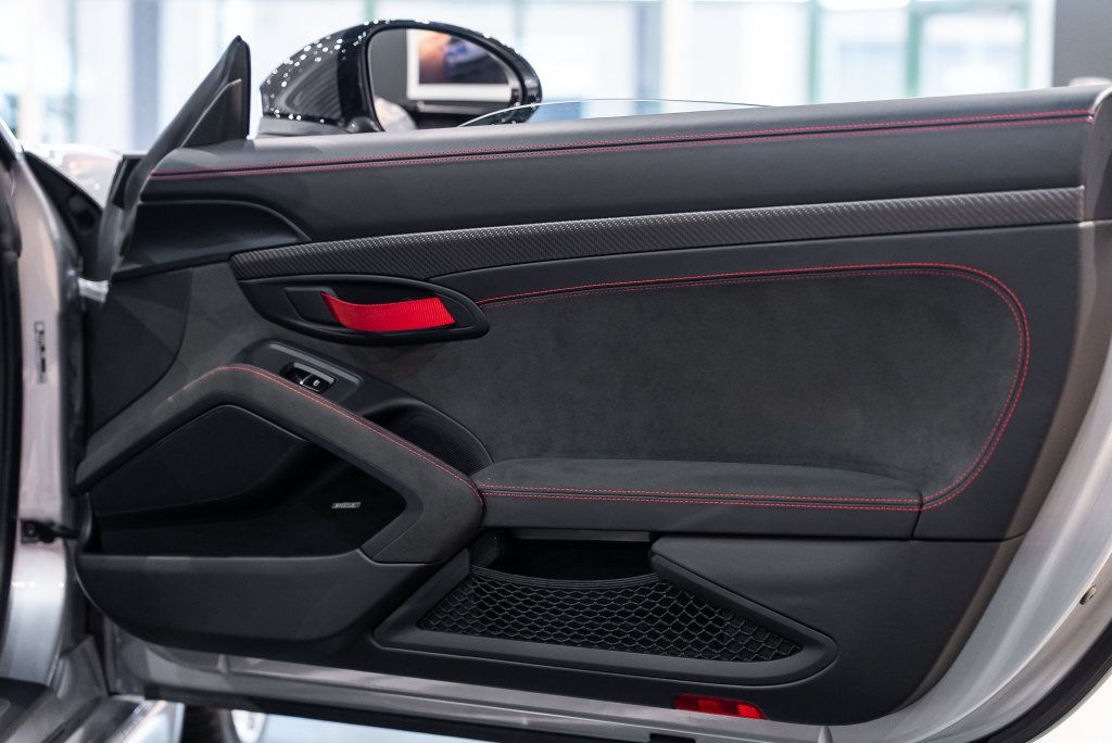 Used 2025 Porsche 718 Boxster Spyder RS RWD image 48