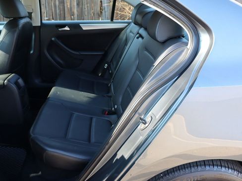 Used 2013 Volkswagen Jetta SE image 20