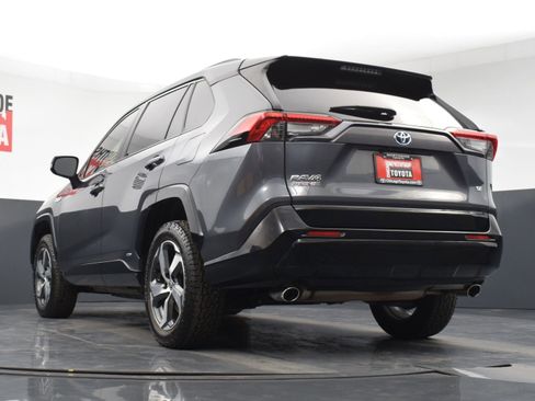 Used 2024 Toyota RAV4 SE w/ Weather & Moonroof Package image 29