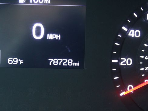 Certified 2022 Kia Soul LX w/ Technology Package image 28