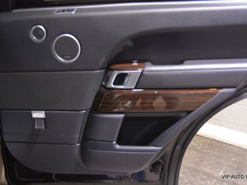 Used 2017 Land Rover Range Rover Long Wheelbase Supercharged image 10