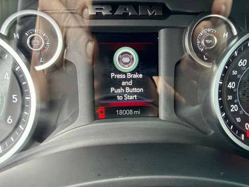 Used 2026 RAM 2500 Tradesman AWD/4WD image 18