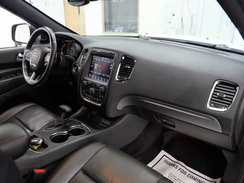 Used 2018 Dodge Durango R/T w/ Technology Group RWD image 16