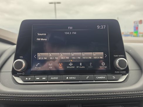Used 2023 Nissan Rogue SV AWD/4WD image 22