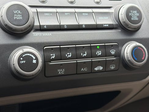 Used 2010 Honda Civic LX image 17