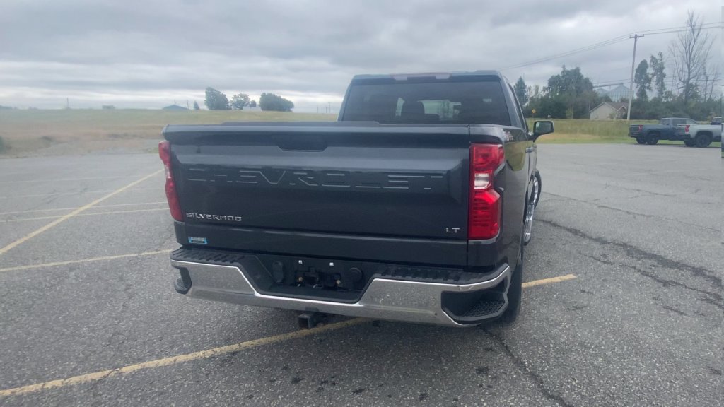 Certified 2022 Chevrolet Silverado 1500 LT AWD/4WD image 8