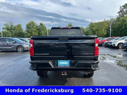 Used 2024 Chevrolet Silverado 2500 Custom w/ Custom Convenience Package AWD/4WD image 4