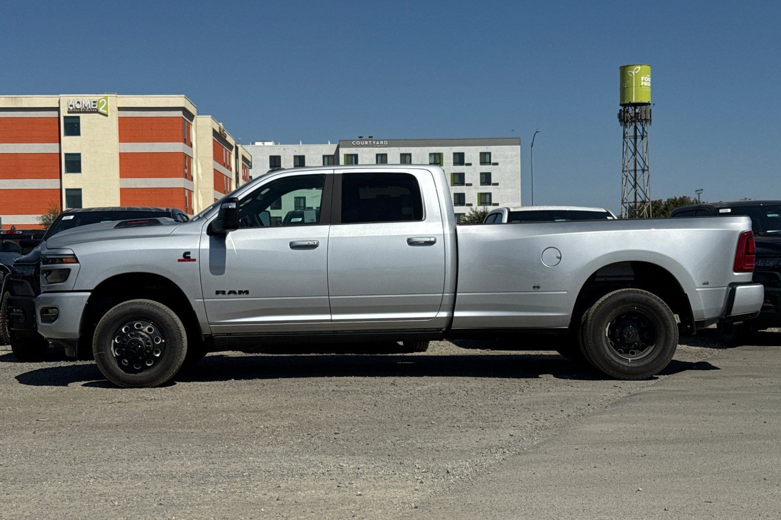 New 2027 RAM 3500 Laramie AWD/4WD image 6