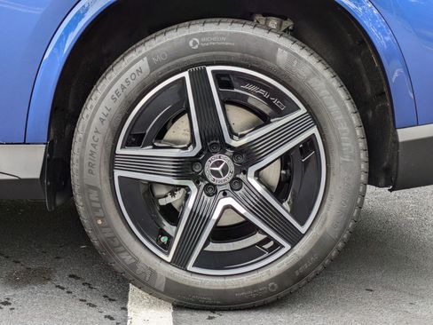 Certified 2025 Mercedes-Benz GLC 300 4MATIC image 5