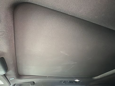 Used 2021 Chevrolet Suburban Z71 image 11