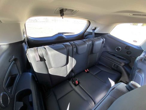 Used 2021 Subaru Ascent Limited w/ Technology Package image 38