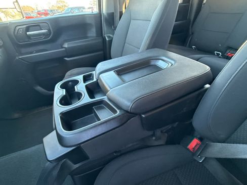 Used 2024 Chevrolet Silverado 2500 Custom w/ Z71 Off-Road Package image 20