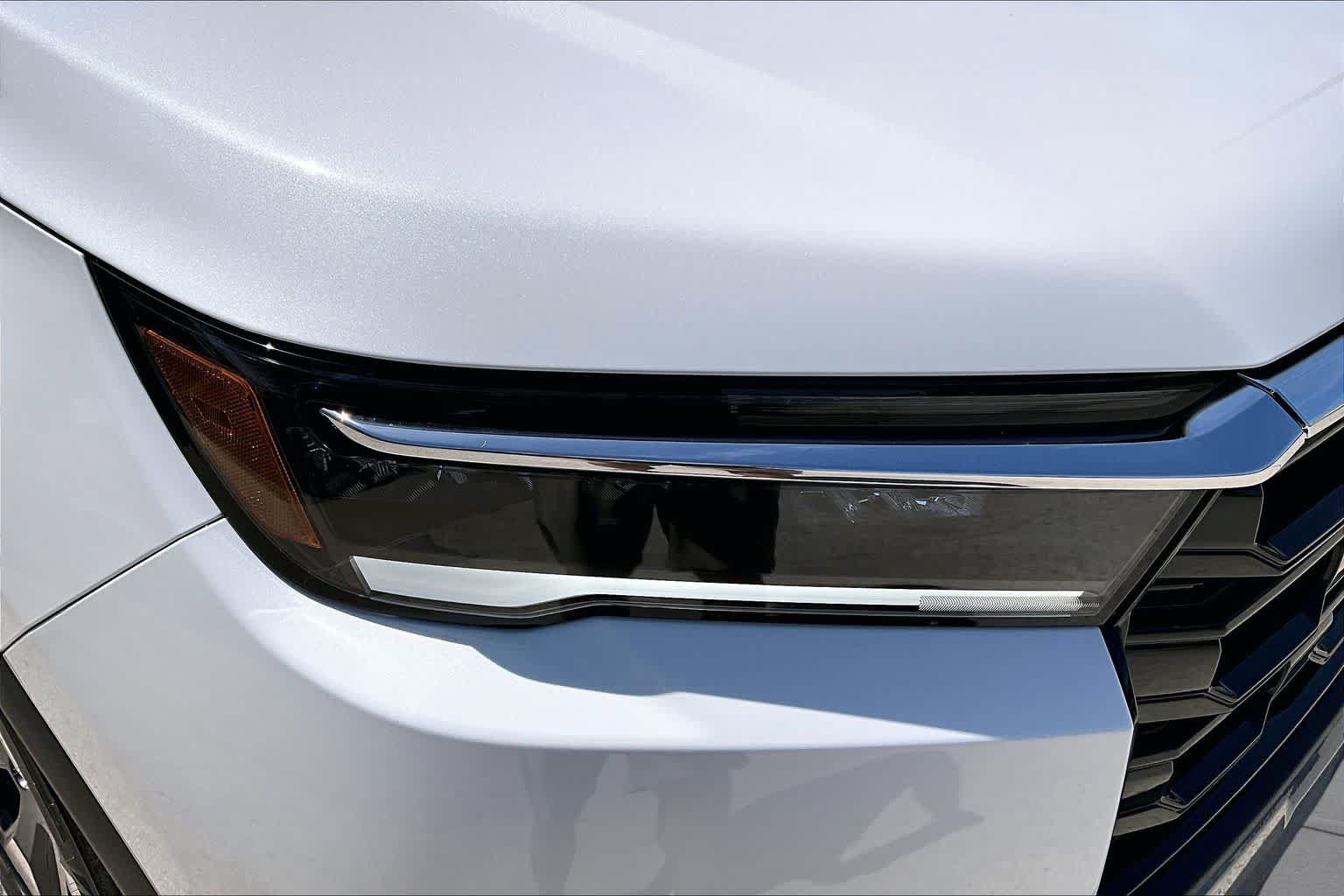 New 2026 Honda Pilot Touring image 13