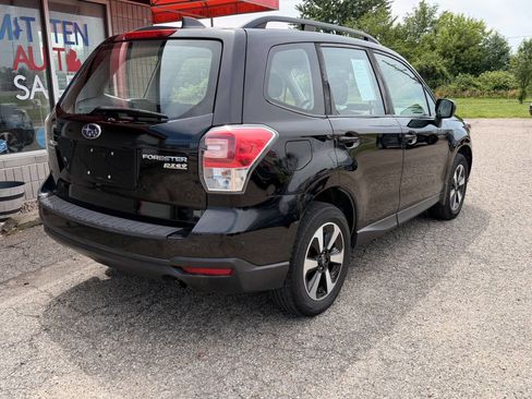 Used 2017 Subaru Forester 2.5i w/ Alloy Wheel Package AWD/4WD image 4